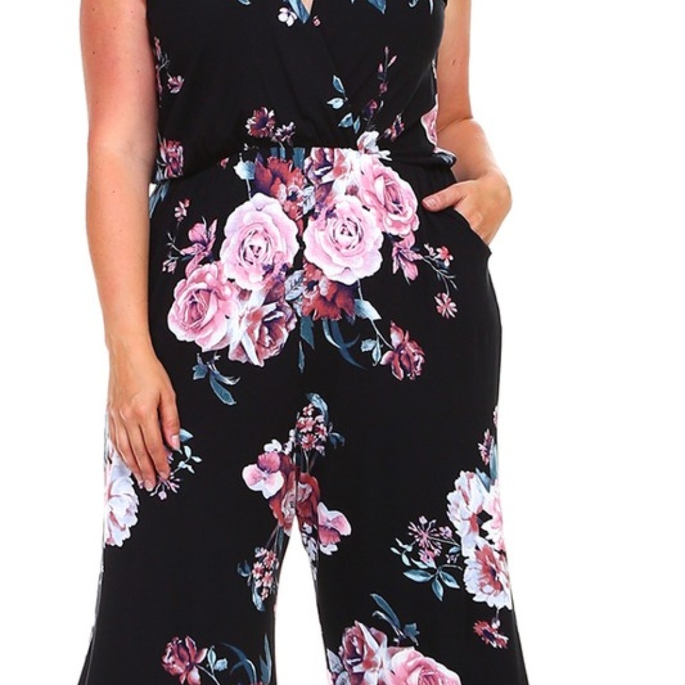 Plus Floral Print Cropped Jumpsuit - Picture 5 of 6